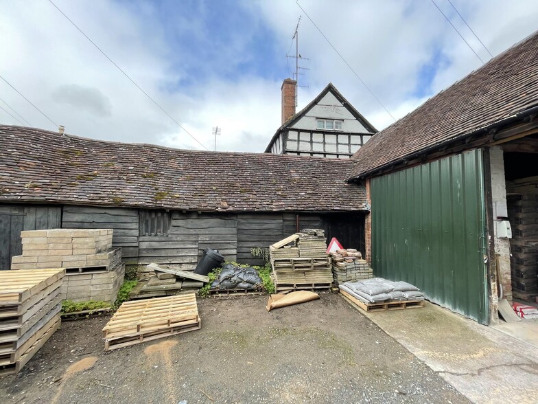 Market Sq, Tenbury Wells for sale - Building Photo - Image 3 of 3