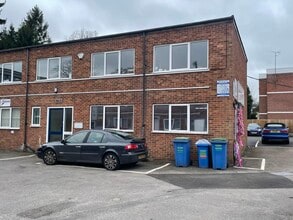 55 Fleet Rd, Fleet to rent Building Photo- Image 1 of 2