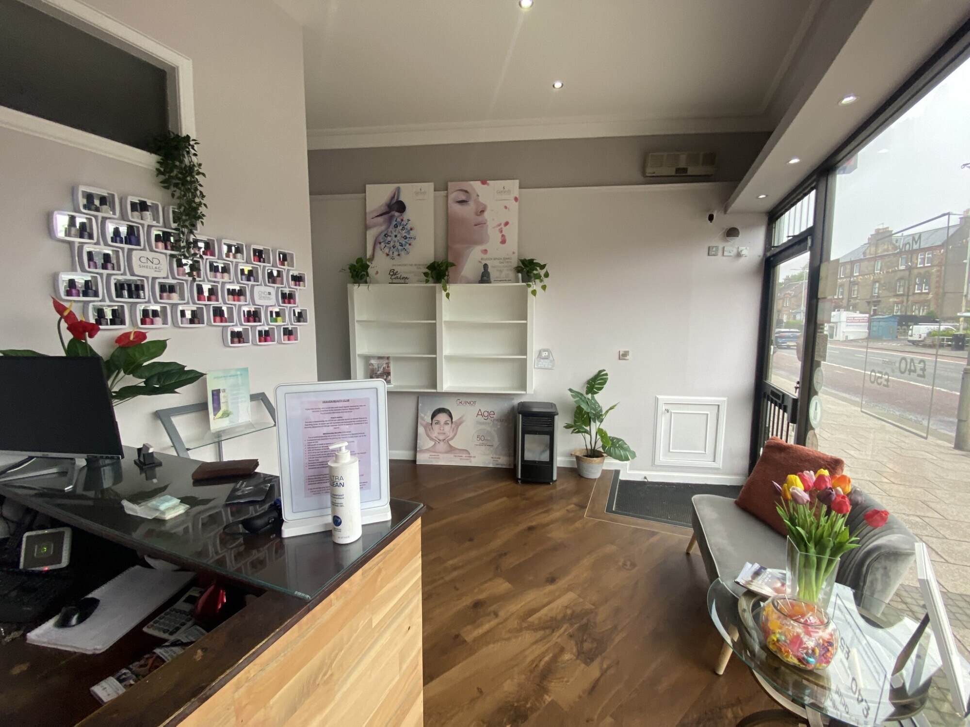 201-213 St Johns Rd, Edinburgh to rent Interior Photo- Image 1 of 3