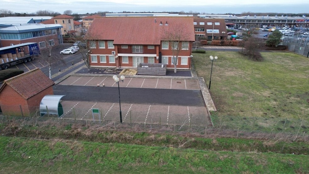 Willie Snaith Rd, Newmarket to rent - Building Photo - Image 3 of 3