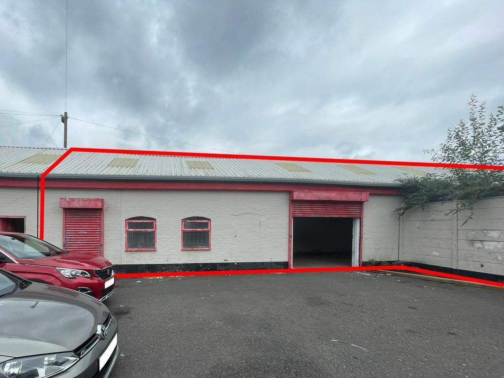 Dadsford Bridge Industrial Estate, Stourbridge for sale Primary Photo- Image 1 of 4