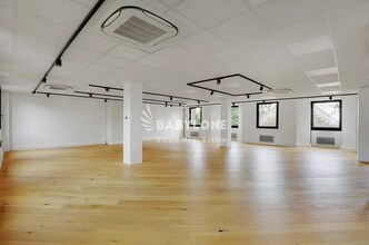 Office in Boulogne-Billancourt to rent Interior Photo- Image 1 of 9