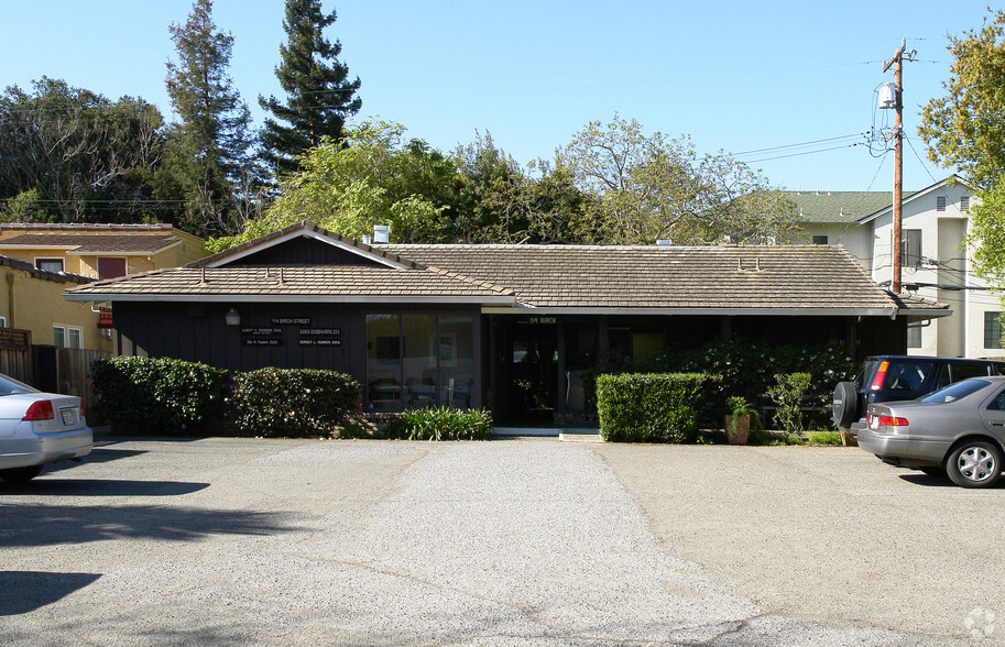 114 Birch St, Redwood City, CA for rent - Building Photo - Image 1 of 8