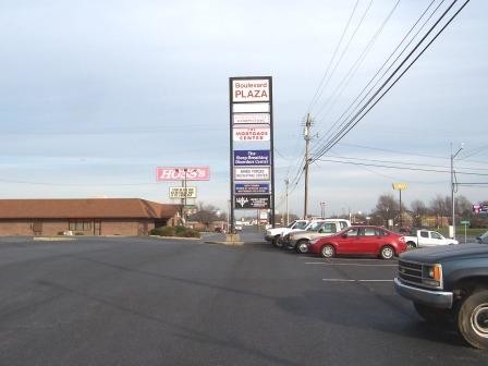 115 Aikens Center, Martinsburg, WV for rent - Building Photo - Image 3 of 7