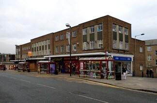 More details for 4-5 Market Sq, Shipley - Retail for Rent