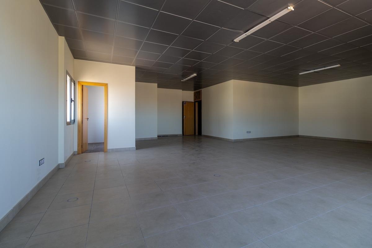 Office in El Ejido, Almería for sale Primary Photo- Image 1 of 20