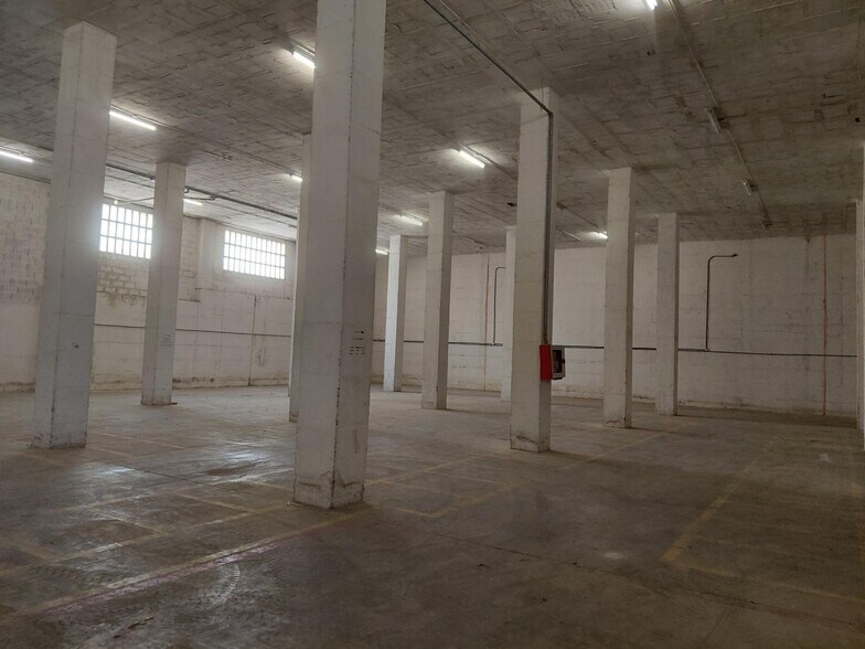 Industrial in Paterna, Valencia to rent - Interior Photo - Image 3 of 7