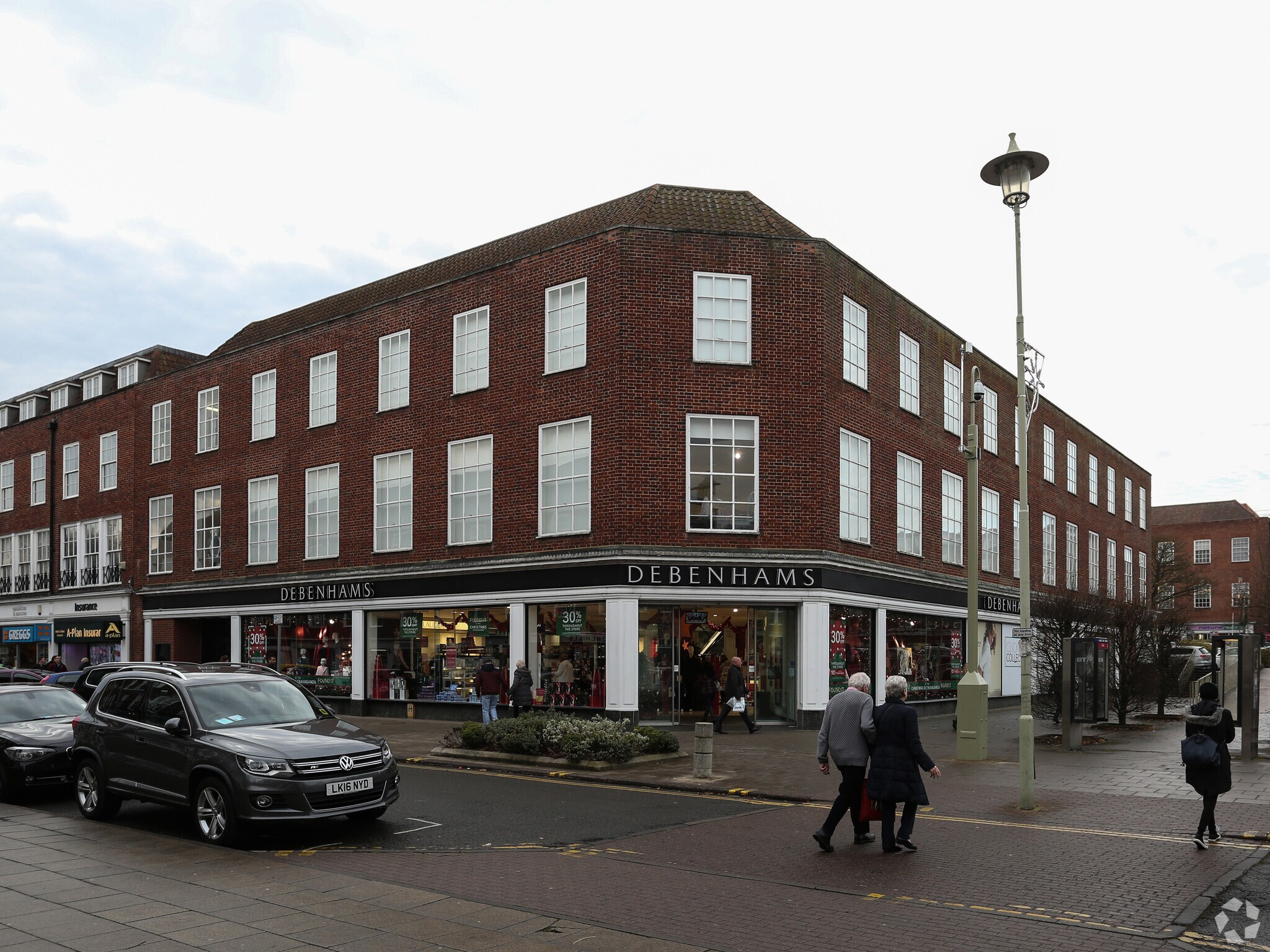 26 Stonehills, Welwyn Garden City for sale Building Photo- Image 1 of 1