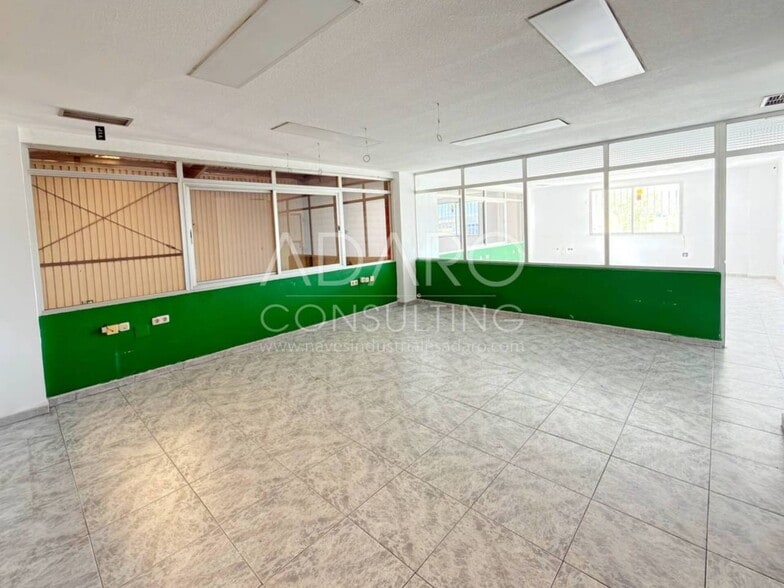 Industrial in Azuqueca de Henares, Guadalajara for sale - Interior Photo - Image 2 of 3
