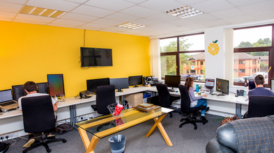 The Octagon, Van Rd, Caerphilly Business Park, Caerphilly for rent Interior Photo- Image 1 of 13