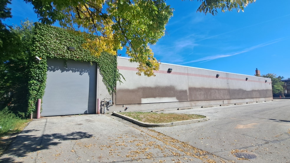 344 E 63rd St, Chicago, IL for sale - Building Photo - Image 3 of 17