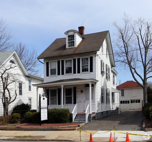 121 N Church St, Moorestown, NJ for sale - Primary Photo - Image 1 of 1