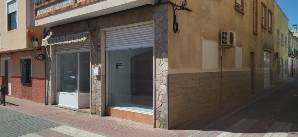 Retail in Calasparra, Murcia to rent - Building Photo - Image 2 of 12