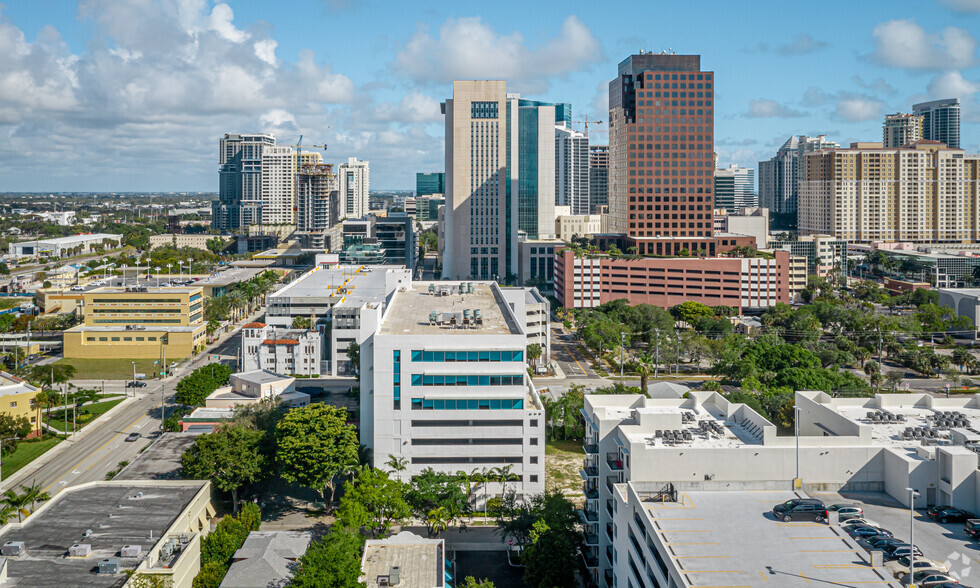 12 SE 7th St, Fort Lauderdale, FL for rent - Aerial - Image 3 of 25