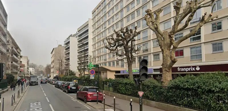 Retail in Boulogne-Billancourt to rent Building Photo- Image 1 of 8
