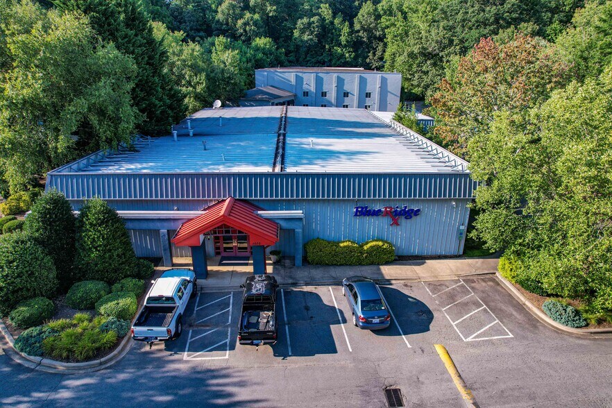 1070-1072 Tunnel Rd, Asheville, NC for sale - Building Photo - Image 1 of 12