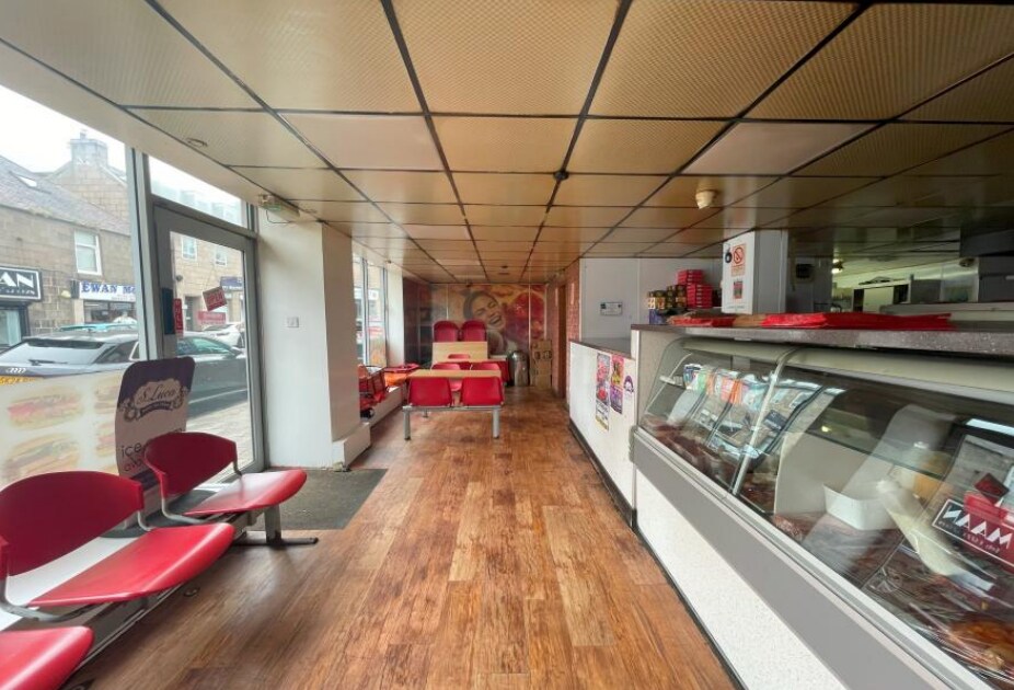 15-17 Queen St, Peterhead, ABD AB42 1TN - Unit 15-17 -  - Interior Photo - Image 1 of 2