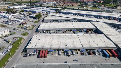 9999 NW 89th Ave, Medley, FL to rent Interior Photo- Image 1 of 1