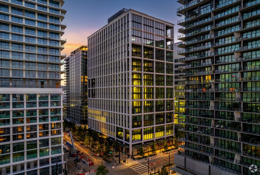 1001 Water St, Tampa, FL to rent - Building Photo - Image 2 of 41