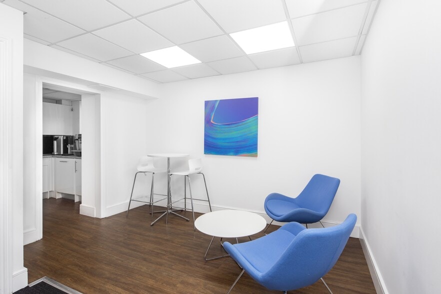 Mabledon Pl, London to rent - Interior Photo - Image 3 of 10