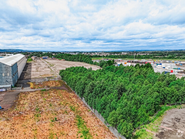 Unthank Rd, Bellshill to rent - Aerial - Image 2 of 4