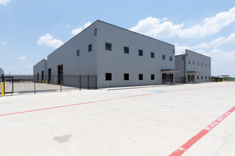 11755 W Little York Rd, Houston, TX for rent Building Photo- Image 1 of 3