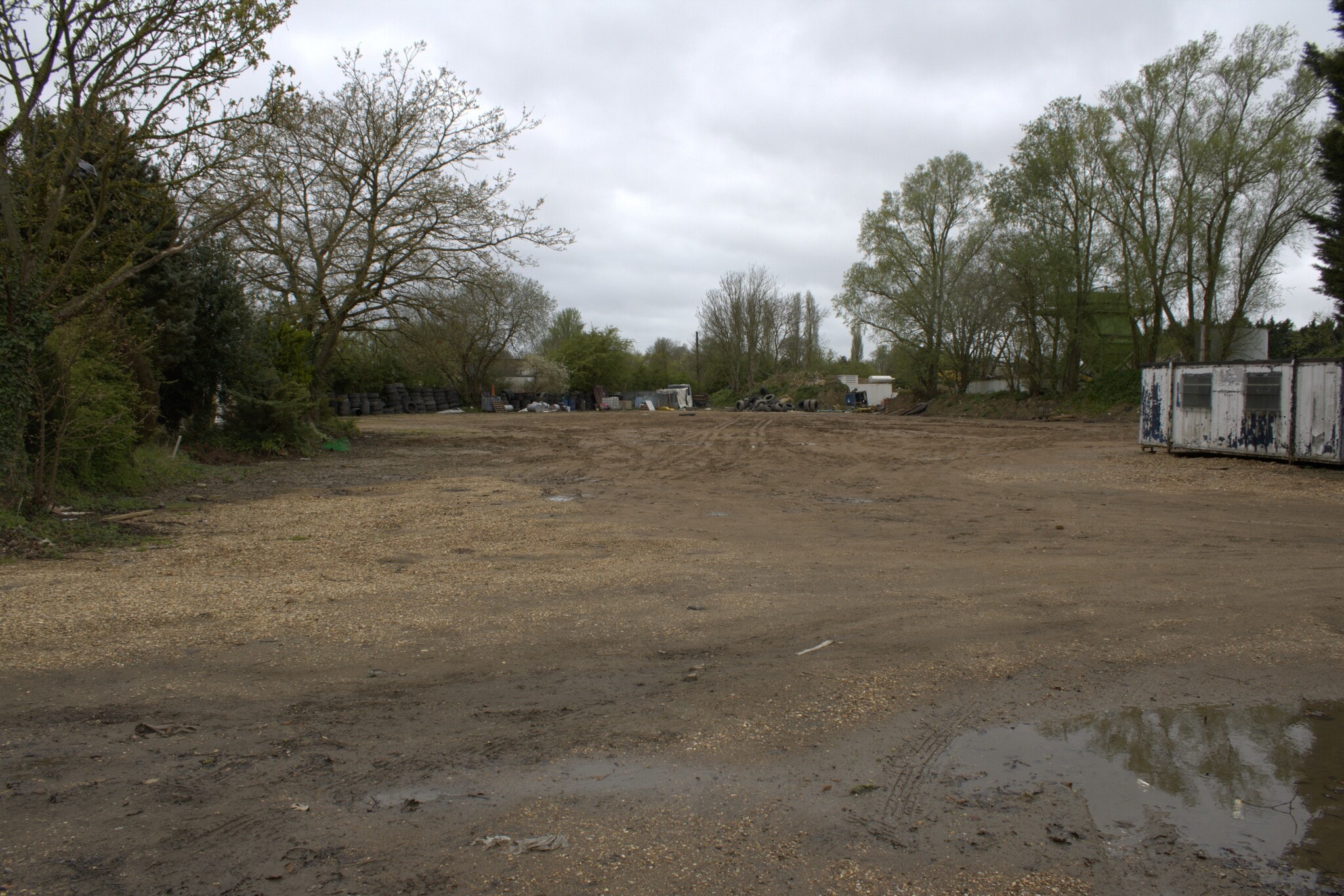 3 Taylors Rd, Hitchin to rent Building Photo- Image 1 of 4