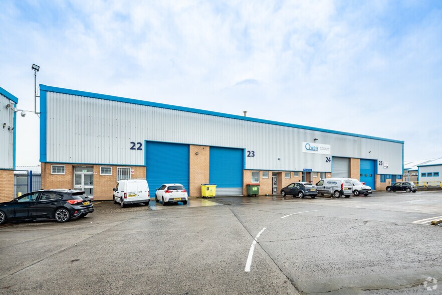 Rosscliffe Rd, Ellesmere Port to rent - Building Photo - Image 3 of 4