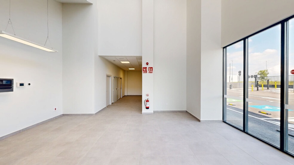 Avenida Hontalva, 3(A), Illescas, Toledo to rent - Matterport 3D Scan - Image 2 of 12