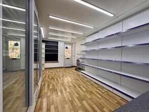 393 Sheffield Rd, Chesterfield to rent Interior Photo- Image 2 of 6