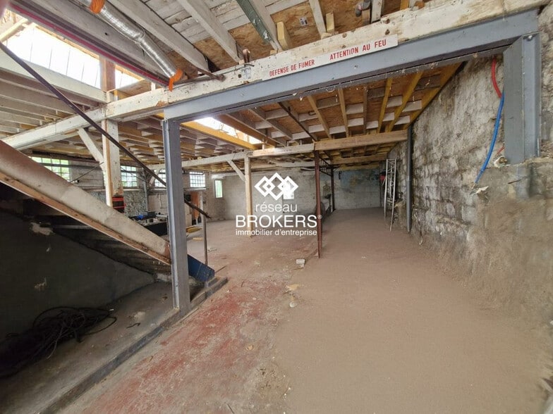Industrial in Gentilly to rent - Interior Photo - Image 3 of 7