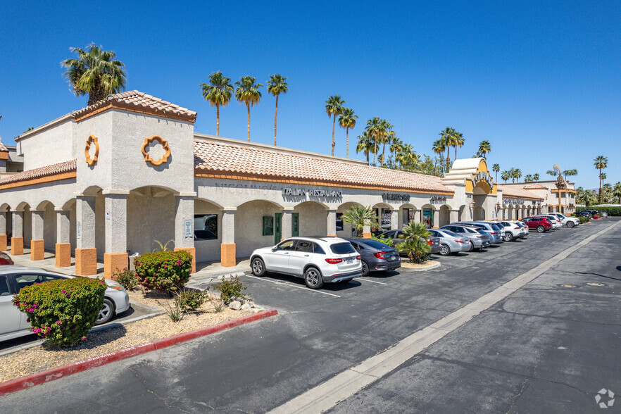 35325 Date Palm Dr, Cathedral City, CA for rent - Building Photo - Image 3 of 9