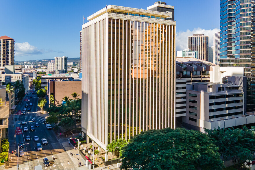 1000 Bishop St, Honolulu, HI for rent - Building Photo - Image 2 of 5