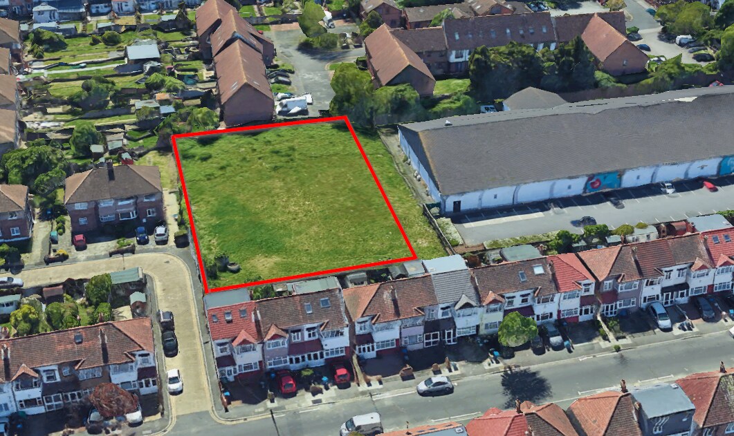 Rear of 216 Rowan Road rd, London for sale Primary Photo- Image 1 of 1