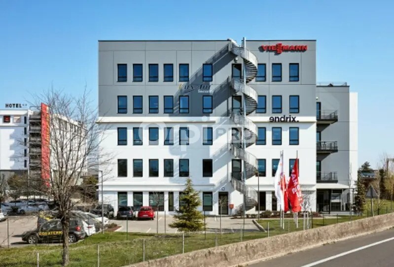 Office in Saint-Priest to rent Building Photo- Image 1 of 13