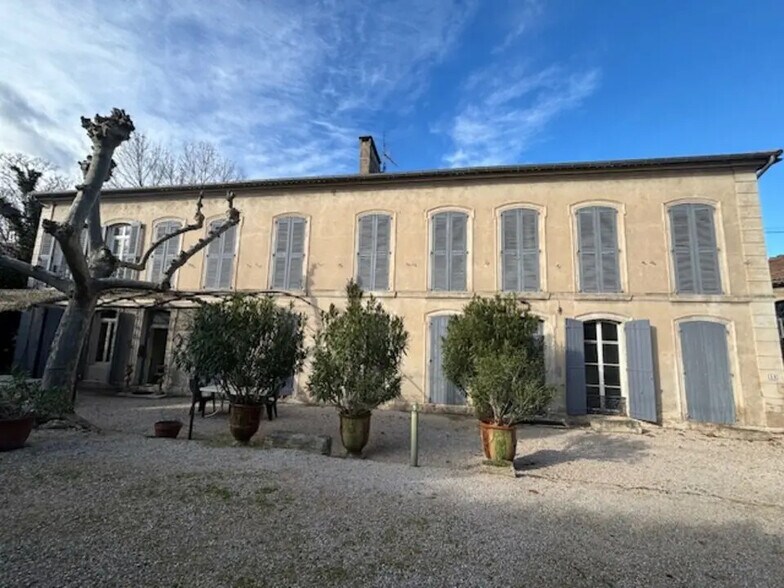 Office in Avignon to rent - Building Photo - Image 2 of 11