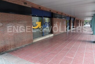 Retail in Badalona, Barcelona to rent Interior Photo- Image 2 of 7