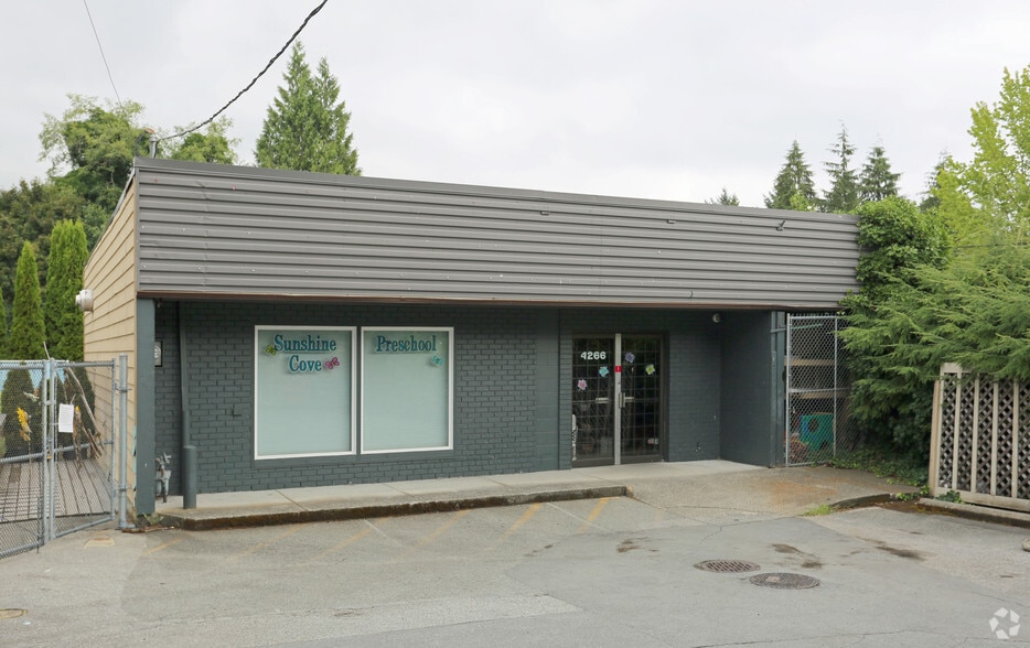 Deep Cove and Mount Seymour portfolio of 2 properties for sale on LoopNet.co.uk - Primary Photo - Image 1 of 2