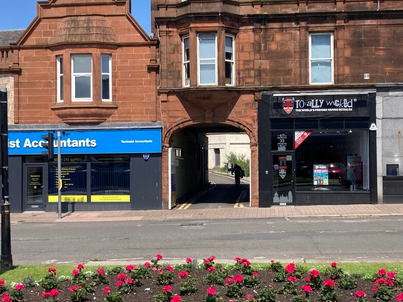 4 Burns Statue Sq, Ayr for sale - Building Photo - Image 2 of 11