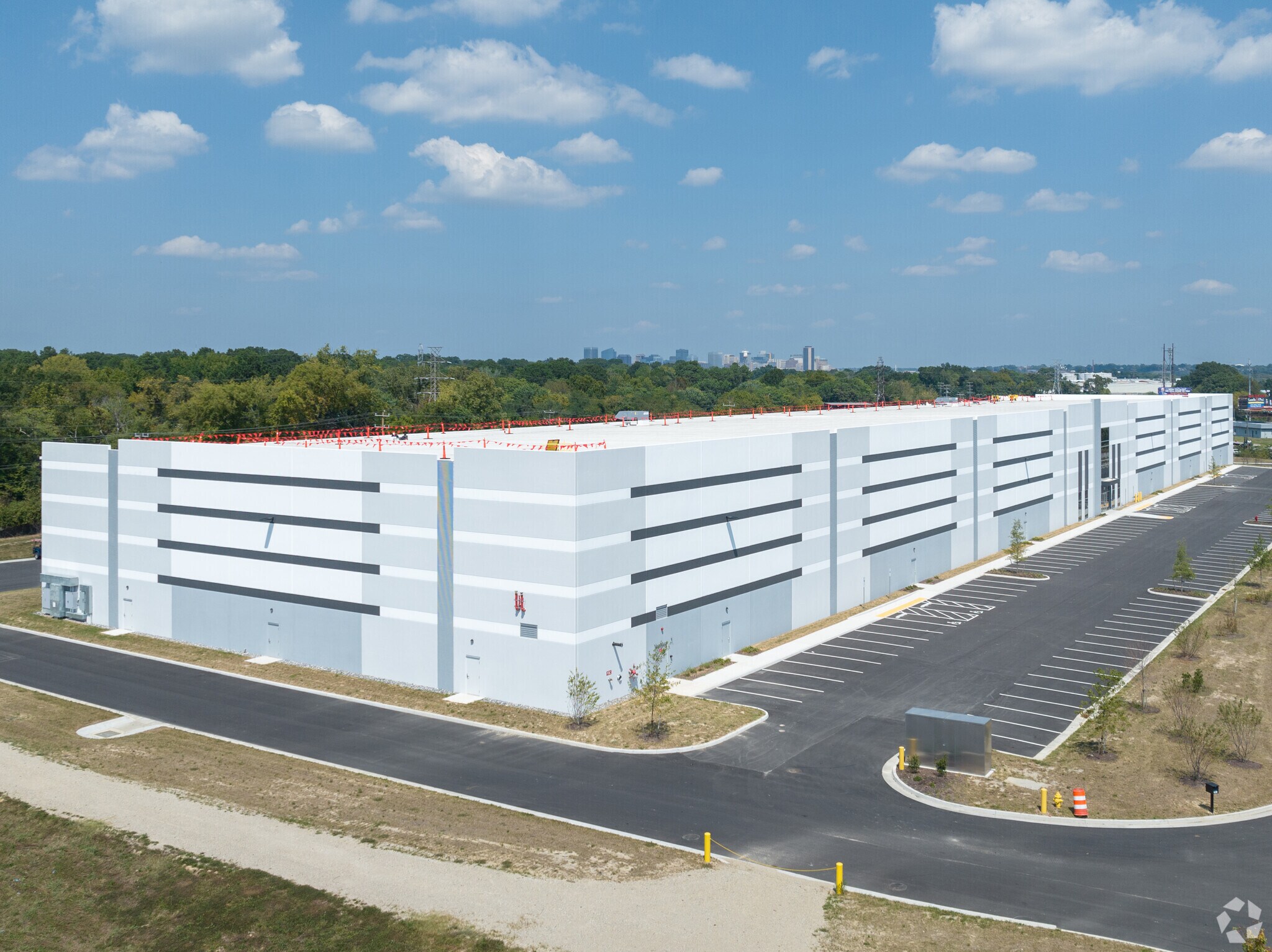 2301 Commerce Rd, Richmond, VA to rent Building Photo- Image 1 of 18