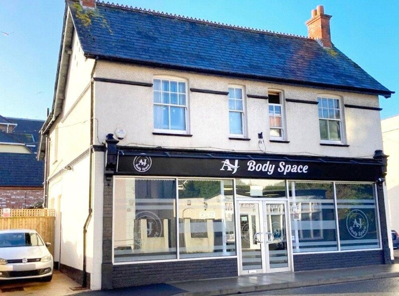 3 The Parks, Minehead for sale - Building Photo - Image 1 of 14