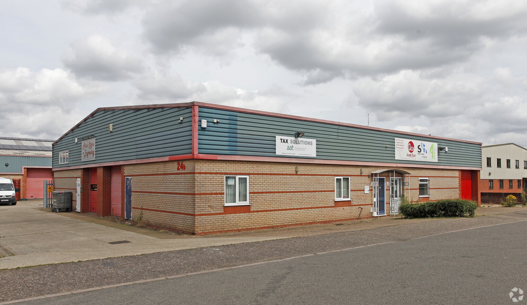 24G-24E Earl Rd, Norwich for sale Primary Photo- Image 1 of 1