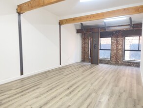 904 Wall St, Los Angeles, CA for rent Interior Photo- Image 2 of 4