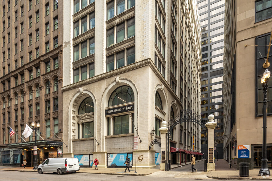 19 S LaSalle St, Chicago, IL for rent - Building Photo - Image 1 of 4