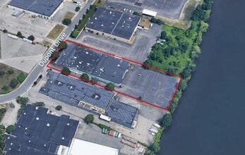 195 Dupont Dr, Providence, RI to rent Interior Photo- Image 2 of 8