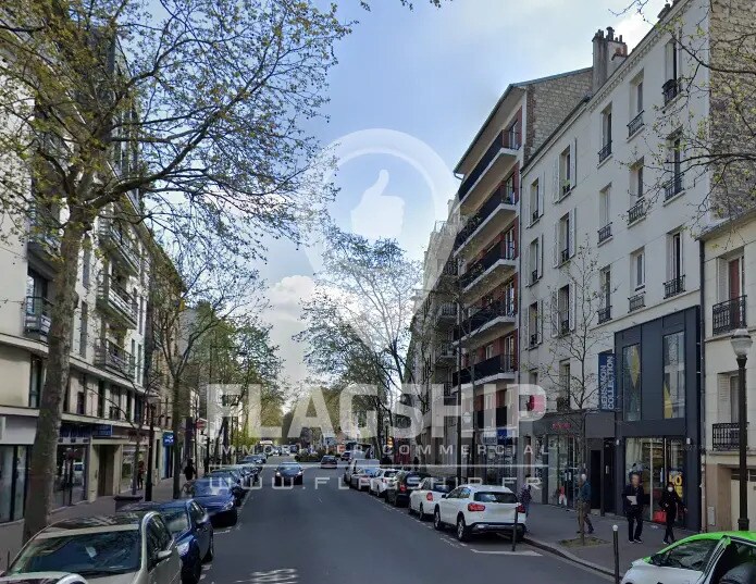 Retail in Boulogne-Billancourt to rent - Building Photo - Image 1 of 1