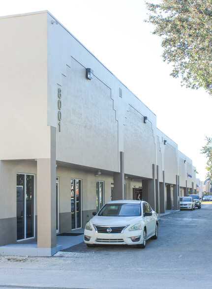 8001 W 26th Ave, Hialeah, FL for rent - Building Photo - Image 3 of 13