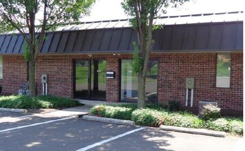 2101-2161 Potshop Ln, East Norriton, PA for rent Building Photo- Image 2 of 2