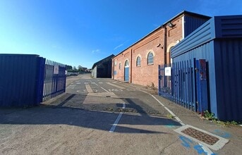 Wharf Rd, Grantham to rent Building Photo- Image 1 of 5