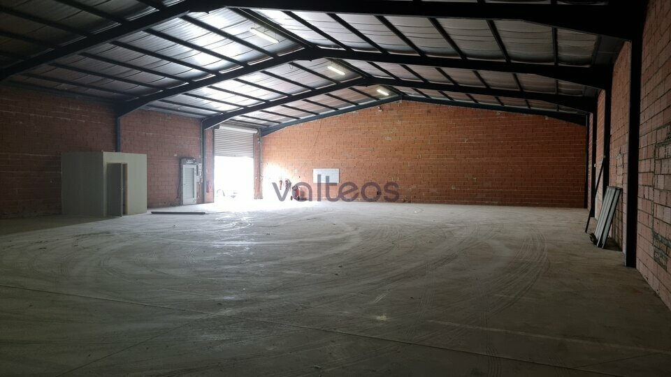 Light Industrial in Beauzelle to rent - Interior Photo - Image 3 of 4